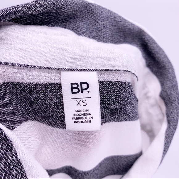 BP Pinstriped Collared Button Down Shirt Size XS - Picture 6 of 6